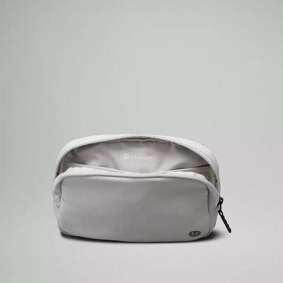 Lululemon Mini Belt Bag *Ripstop - Picture 3 of 10